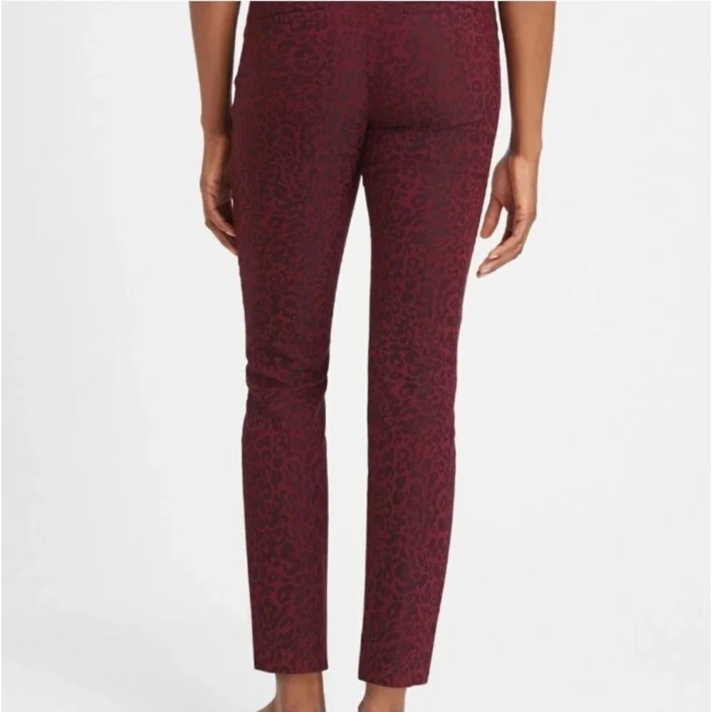 Banana Republic Burgundy Red Leopard Print Sloan Pants Size 6 - Picture 2 of 8